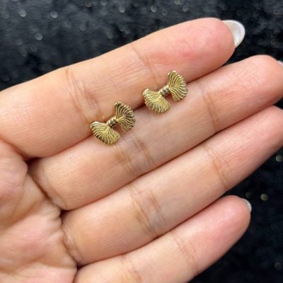 گوشواره پاپیون شیار دار مات