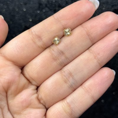 گوشواره میخی ونکلیف برجسته